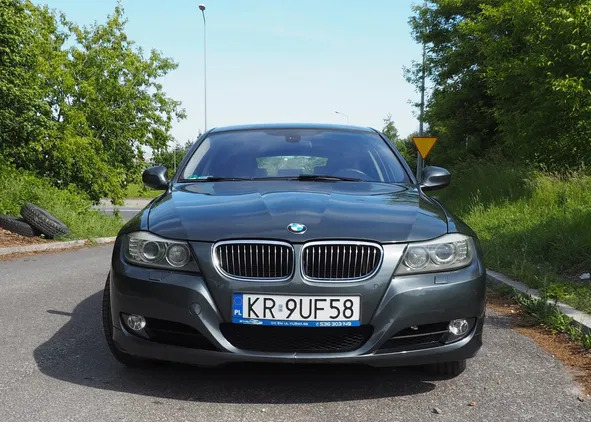 samochody osobowe BMW Seria 3 cena 33500 przebieg: 229948, rok produkcji 2009 z Kraków